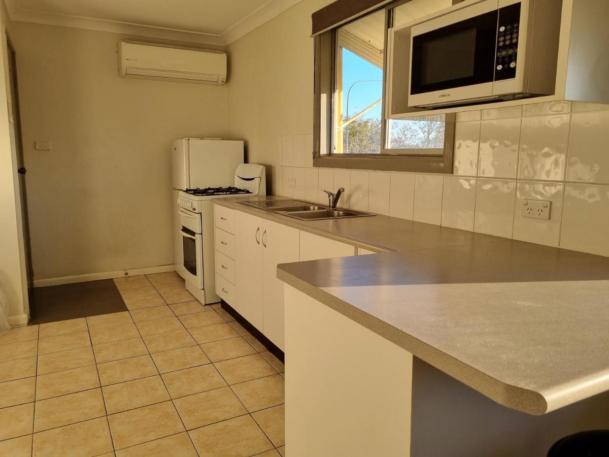 كيمبسي Park Drive Motel المظهر الخارجي الصورة