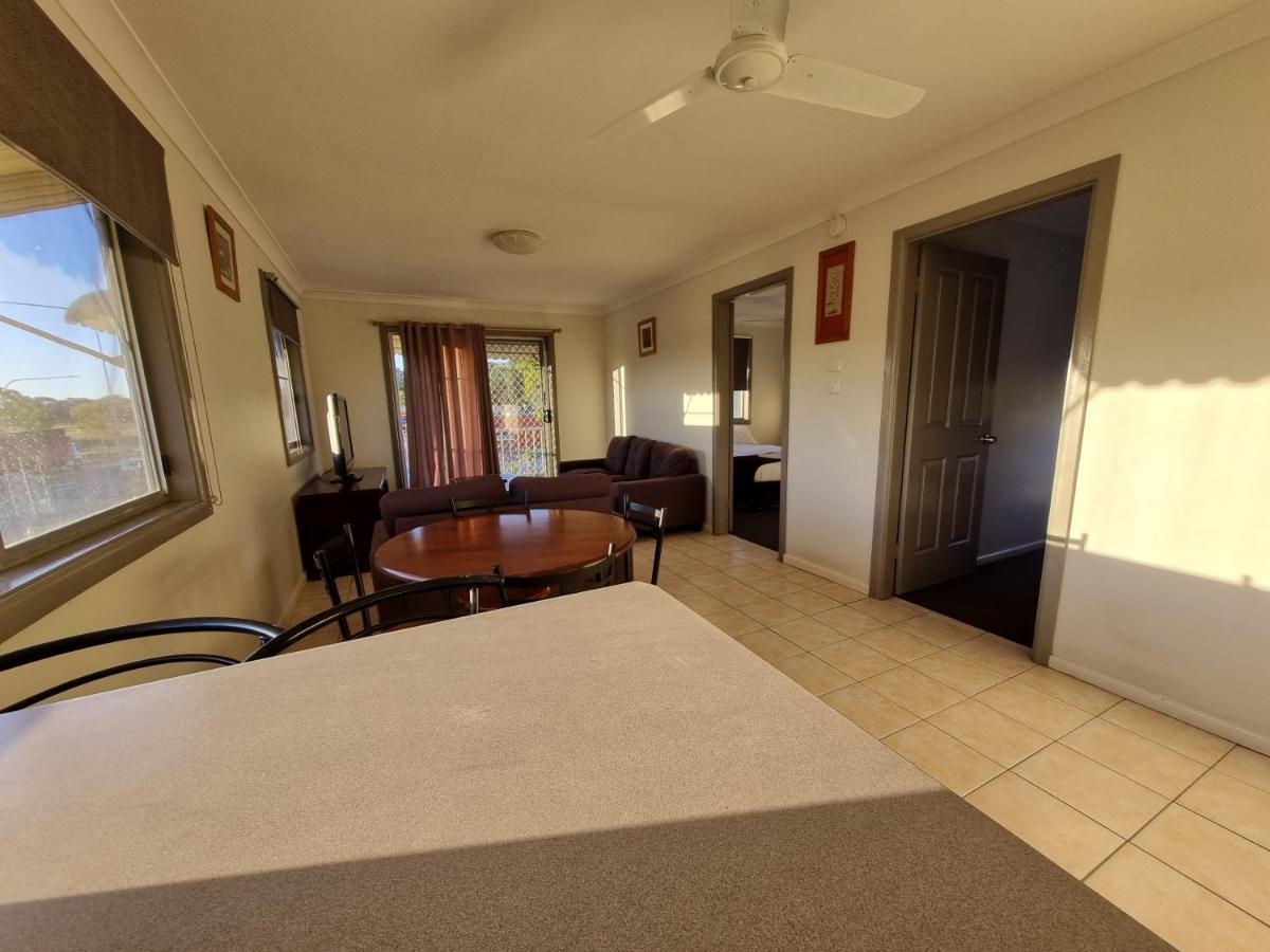 كيمبسي Park Drive Motel المظهر الخارجي الصورة